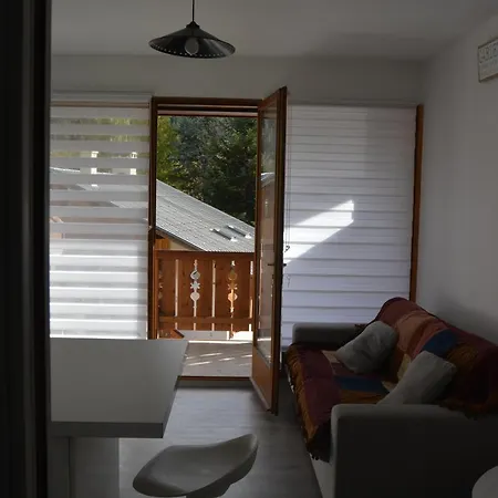 Joli Exposé Sud Avec Terrasse *